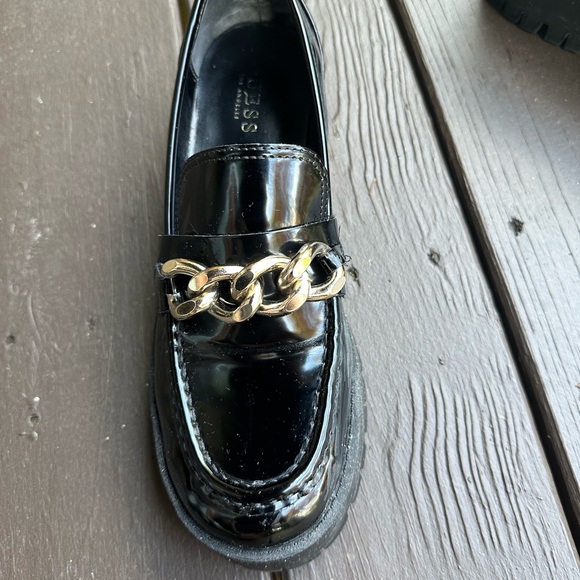 Guess Hillford Lug Sole Loafers Chunky Platform Women’s US 10M Gold Chain - Picture 4 of 11